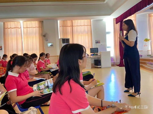 讓孩子成為英語達人,從我做起 新向陽開平片區(qū)教師英語培訓(xùn)